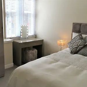 Merchant House Eh6 6pr , Edinburgh United Kingdom